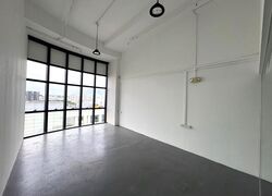 Hh @ Kallang (D13), Factory #559903761